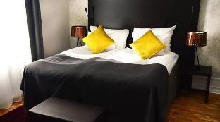 Clarion Hotel Plaza