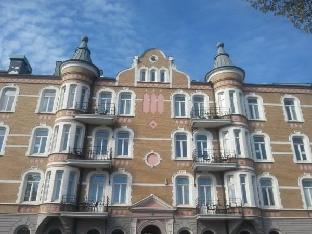 Clarion Hotel Plaza